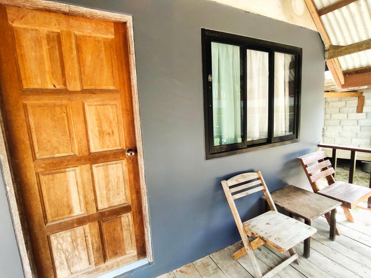 Khlong Khong Simple House Hotel Koh Lanta Exterior photo