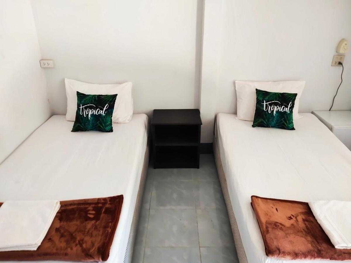 Khlong Khong Simple House Hotel Koh Lanta Exterior photo